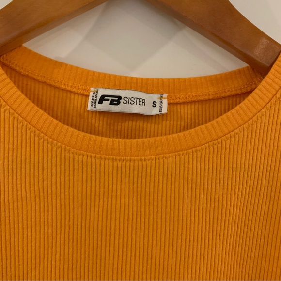 Orange crop top - Picture 2 of 2